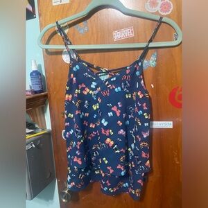 Butterfly top with zipper on the side size small